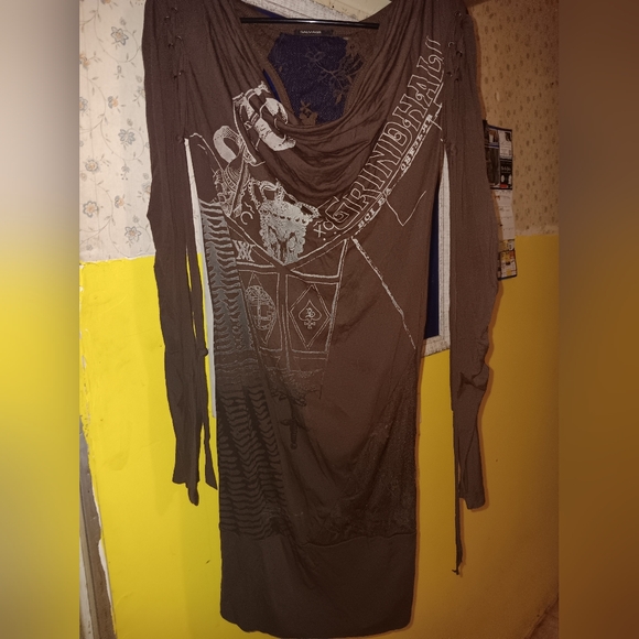 SALVAGE Rare Burgundy Cowl Neck Lace Open Back with Graphic Design Dress. - Picture 1 of 5